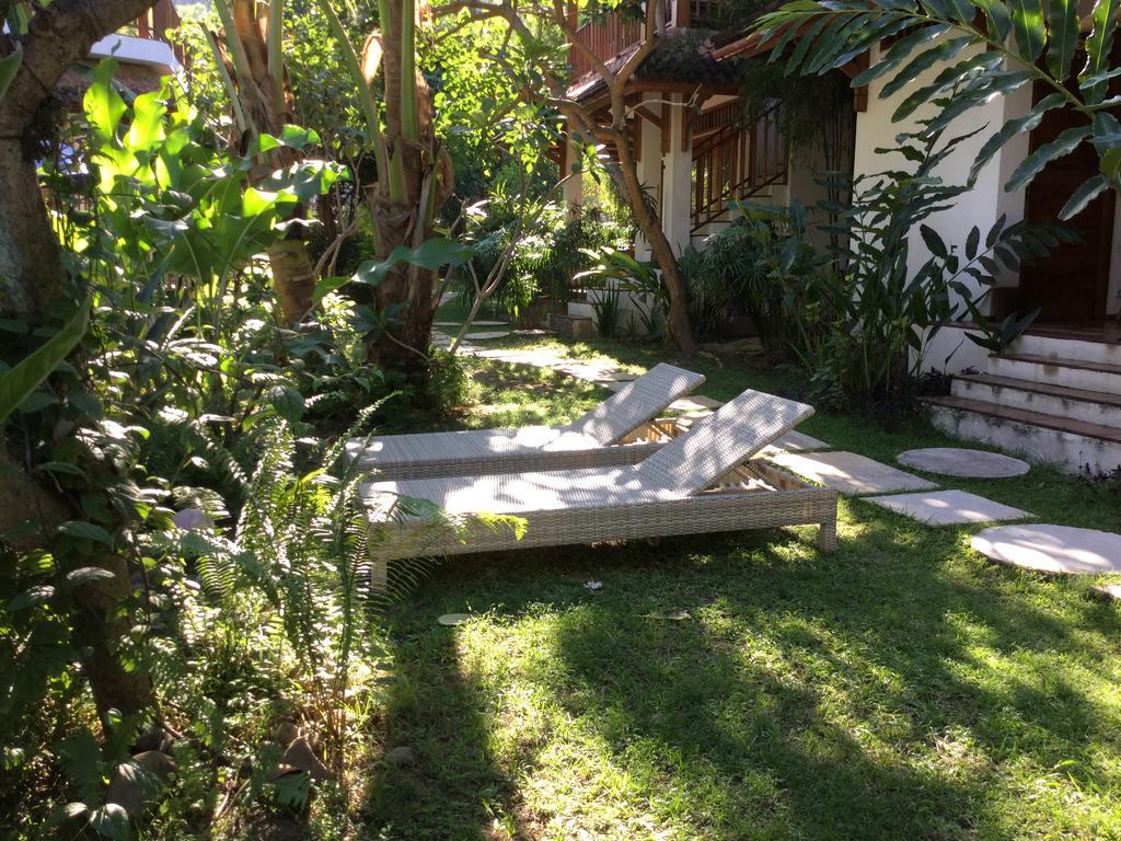 Villa Jati Mangsit Senggigi Exterior photo
